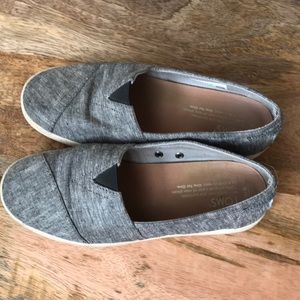 Toms shoes